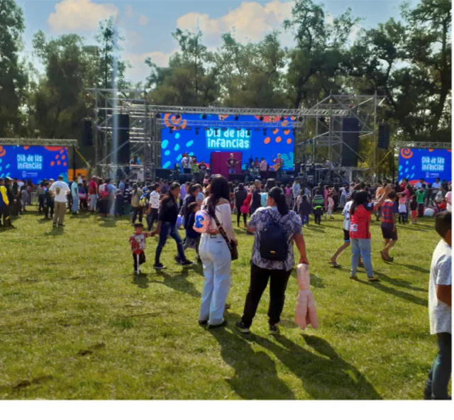 Pantallas LED en un festival al aire libre