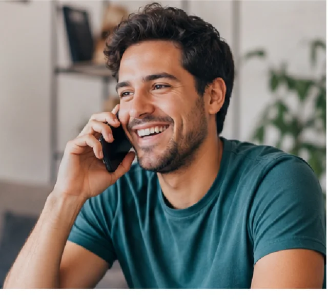 Cliente hablando por teléfono